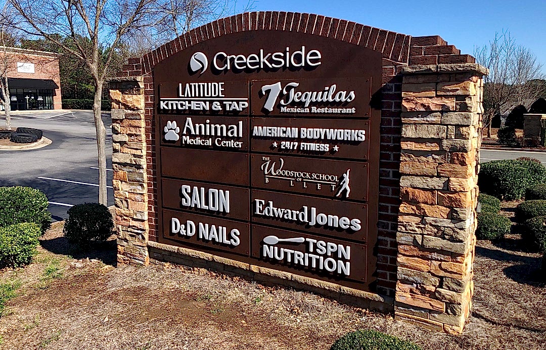 creekside shopping center monument sign in Georgia