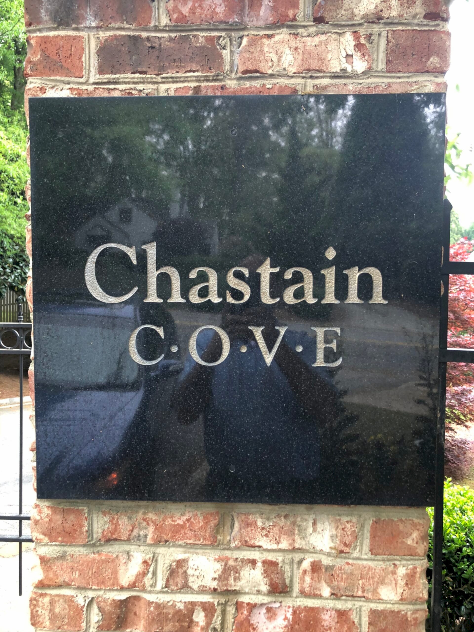 plaque sign for Chastain Cove in Atlanta